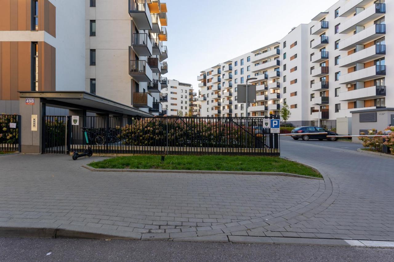 Warsaw Ulrychow Apartment With Parking By Renters المظهر الخارجي الصورة